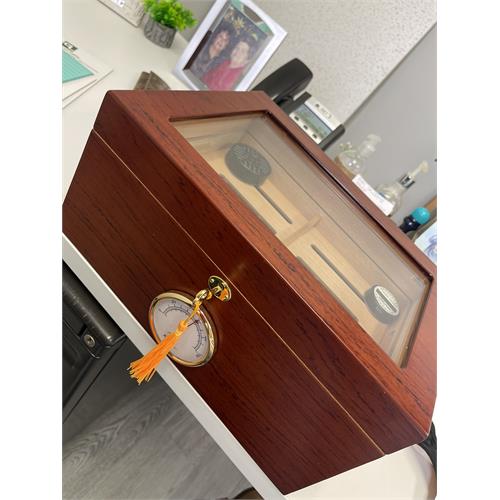 100-cigar Bally Glass Top Humidor BALLY