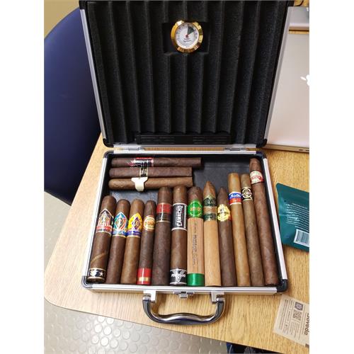 Craftsman s Bench 20-cigar Humidor, The Scout