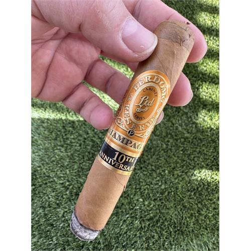 Perdomo Reserve Champagne Epicure 6  * 54