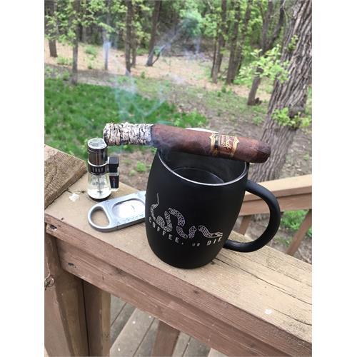 Tabak Especial Toro Negra 6  * 52