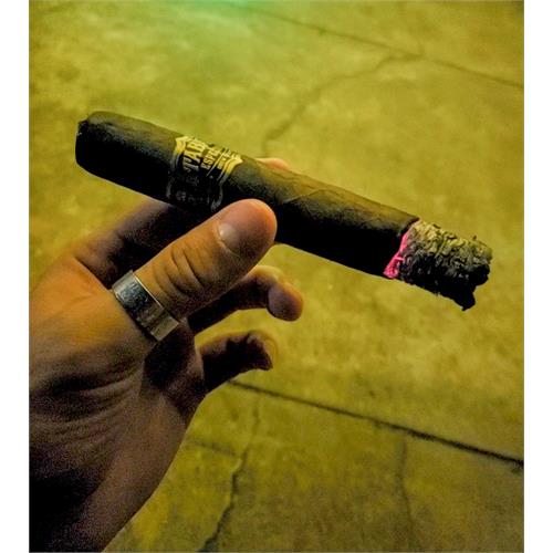 Tabak Especial Toro Negra 6  * 52