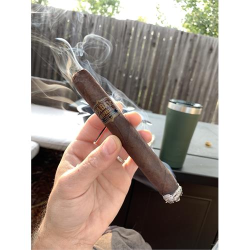 Tabak Especial Toro Negra 6  * 52