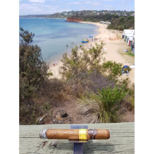 Montecristo Classic Toro 6  * 52