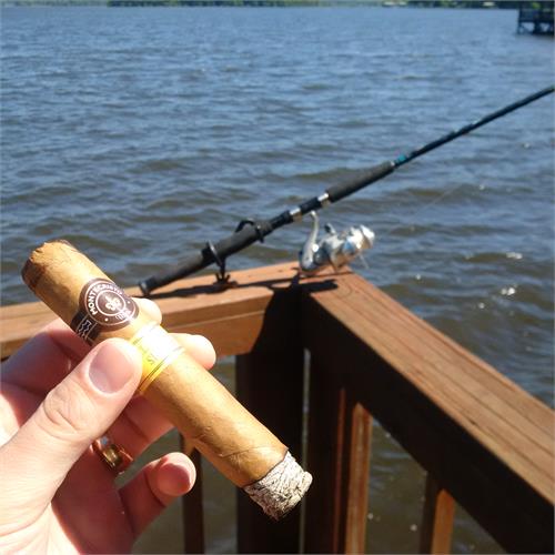 Montecristo Classic Robusto 5  * 52