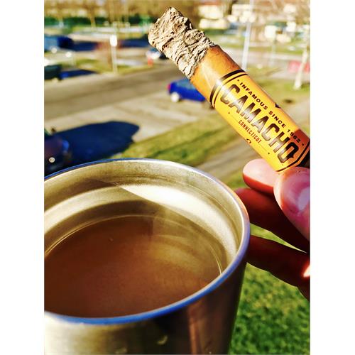 Camacho Connecticut Toro 6  * 50