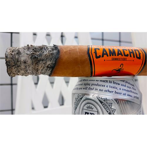 Camacho Connecticut Toro 6  * 50