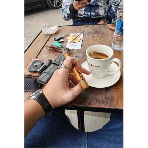 Camacho Connecticut Toro 6  * 50