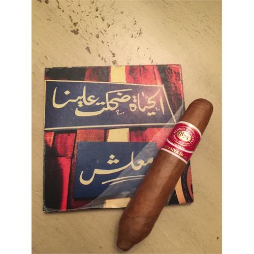 Romeo y Julieta Reserva Real Love Story 4 1/4 * 46