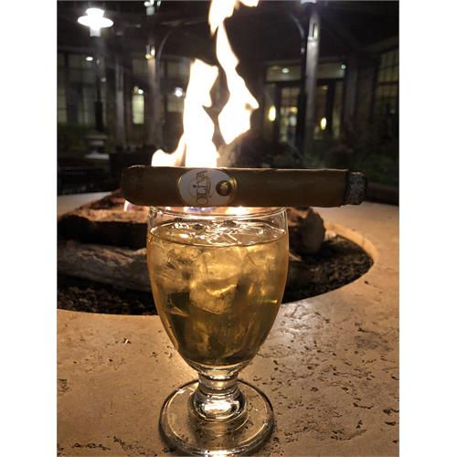 Oliva Connecticut Reserve Toro 6  * 50