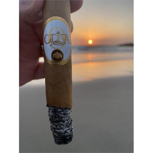 Oliva Connecticut Reserve Toro 6  * 50