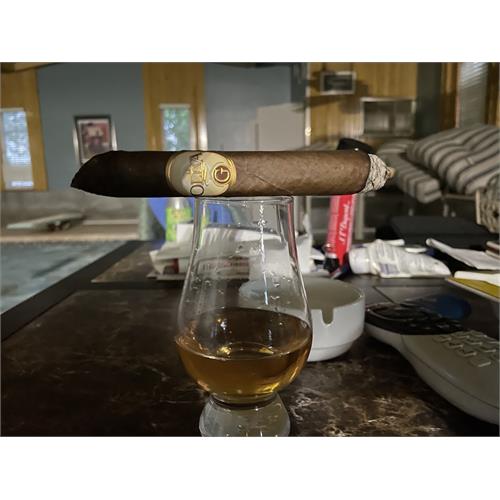 Oliva Serie G Figurado 6 1/2 * 60