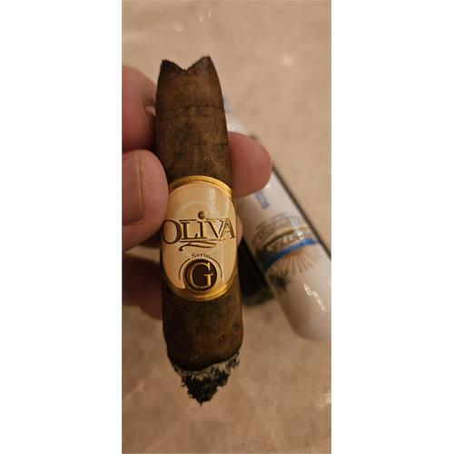 Oliva Serie G Figurado 6 1/2 * 60