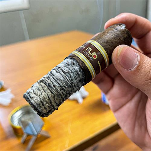 NUb Maduro 460 4  * 60