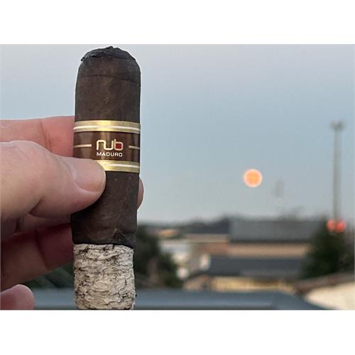NUb Maduro 460 4  * 60