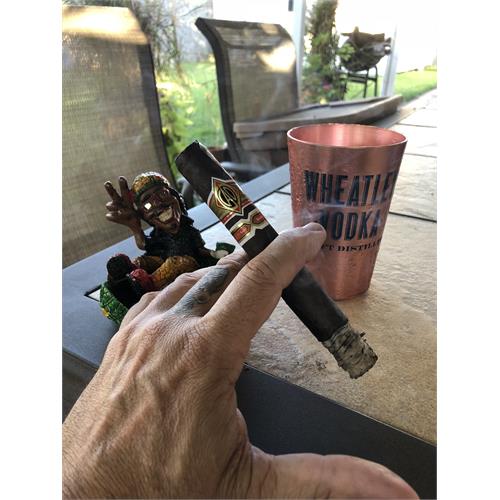 CAO Gold Maduro Corona Gorda 6 1/2 * 50