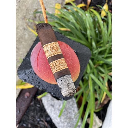 Rocky Patel Decade Robusto 5  * 50