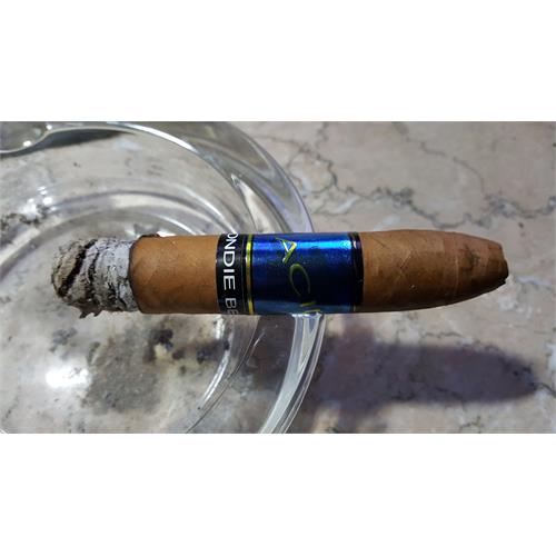 Acid Blue (Remi) Blondie Belicoso 5  * 54