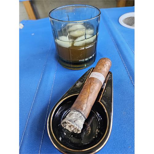 NUb Connecticut 460 4  * 60