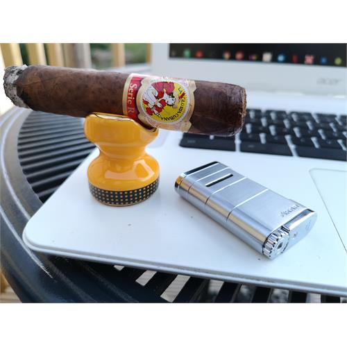 La Gloria Cubana Serie R Natural No. 3 4 1/2 * 50