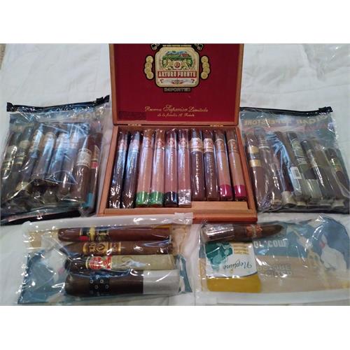 Arturo Fuente Extremely Rare Holiday Collection, 10-cigar Sampler