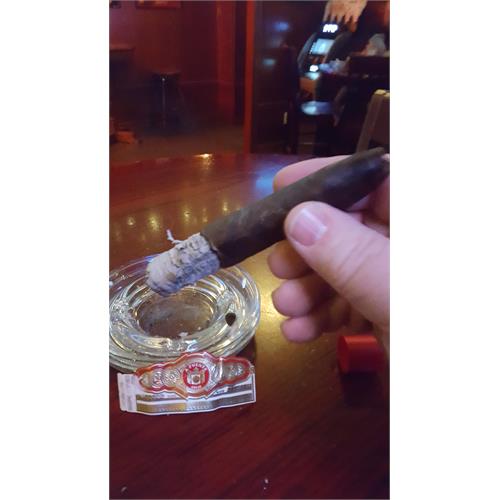 Arturo Fuente Anejo Shark No. 77 5 7/8 * 64