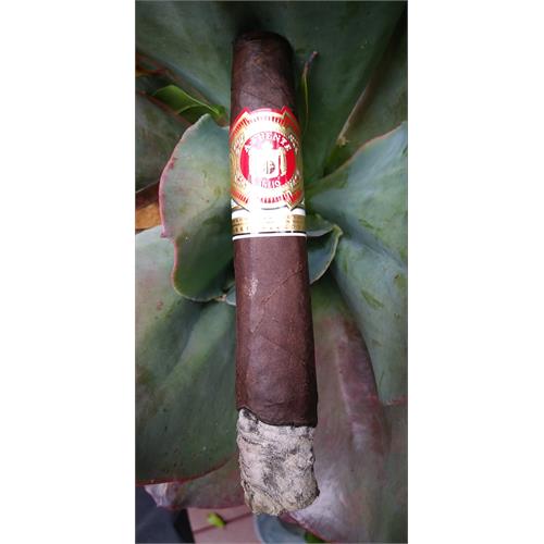Arturo Fuente Anejo Shark No. 77 5 7/8 * 64