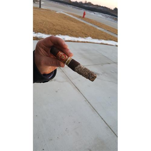 Arturo Fuente Anejo Shark No. 77 5 7/8 * 64