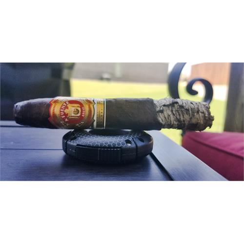 Arturo Fuente Anejo Shark No. 77 5 7/8 * 64