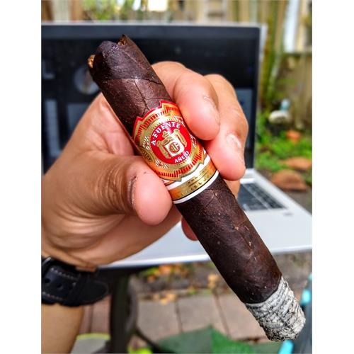 Arturo Fuente Anejo Shark No. 77 5 7/8 * 64