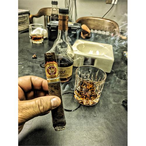 Arturo Fuente Anejo Shark No. 77 5 7/8 * 64