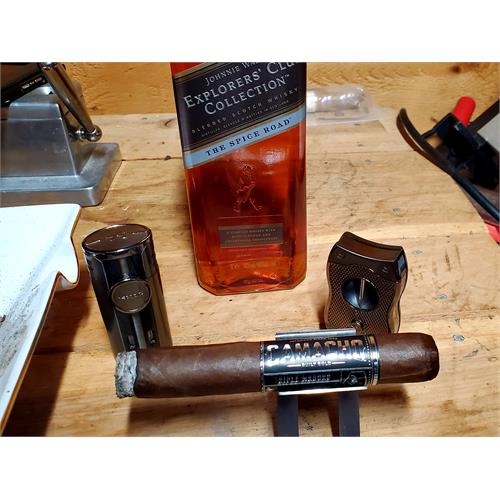 Camacho Triple Maduro Gordo 6  * 60