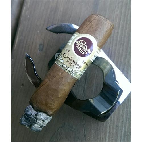 Padron 1964 Anniversary Exclusivo Natural 5 1/2 * 50