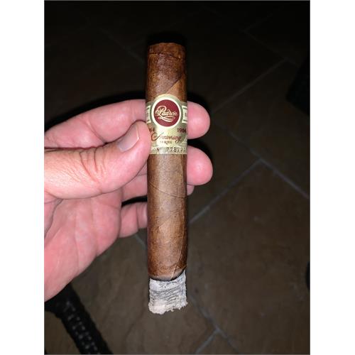 Padron 1964 Anniversary Exclusivo Natural 5 1/2 * 50