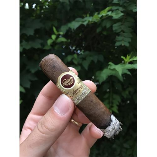 Padron 1964 Anniversary Exclusivo Natural 5 1/2 * 50