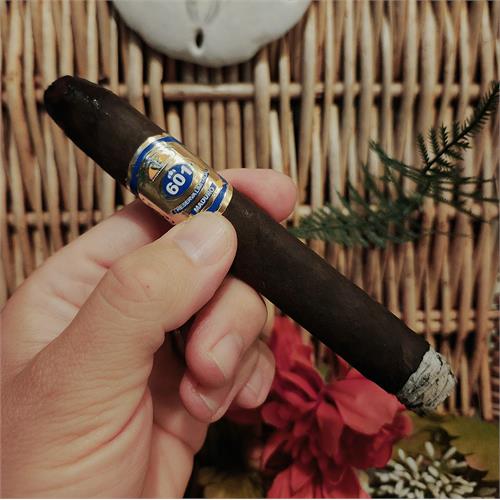 601 Maduro Box Press Torpedo 6 1/8 * 52