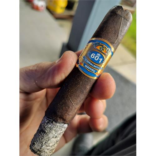 601 Maduro Box Press Prominente 5 1/2 * 56