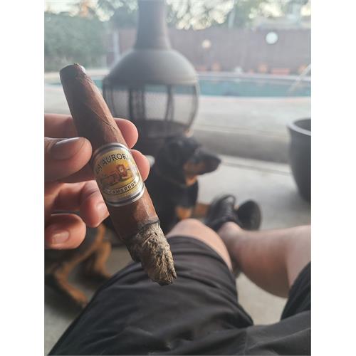 La Aurora Preferidos Cameroon Platinum No. 1 6  * 58