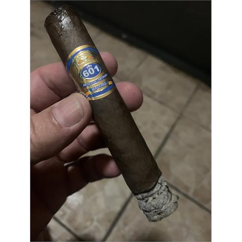 601 Maduro Box Press Robusto 5 1/4 * 52