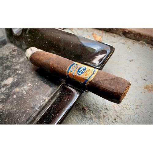 601 Maduro Box Press Robusto 5 1/4 * 52
