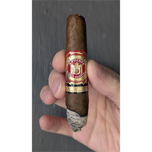 Arturo Fuente Hemingway Short Story Natural 4  * 49