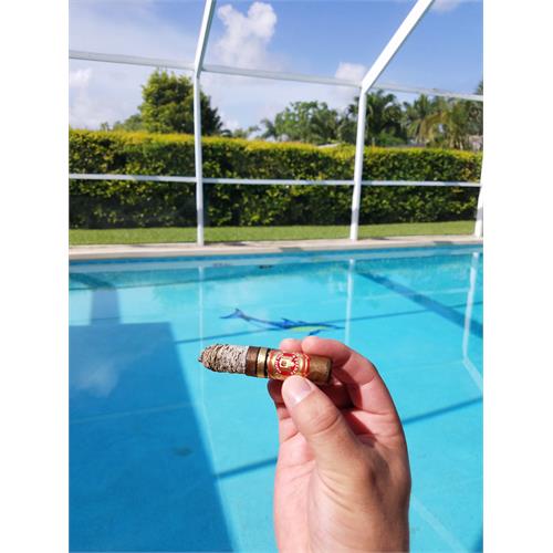 Arturo Fuente Hemingway Short Story Natural 4  * 49
