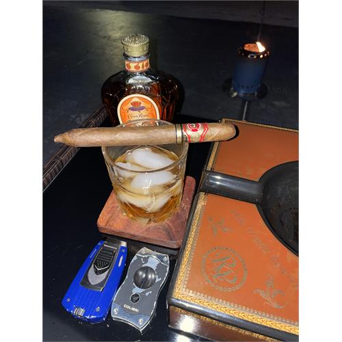 Arturo Fuente Hemingway Classic Natural 7  * 46