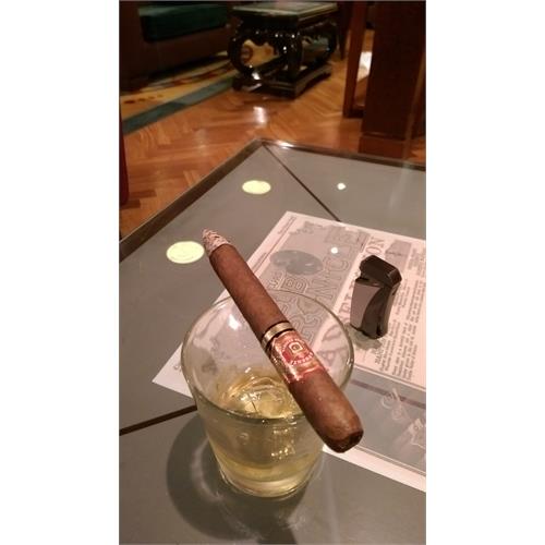 Arturo Fuente Hemingway Classic Natural 7  * 46