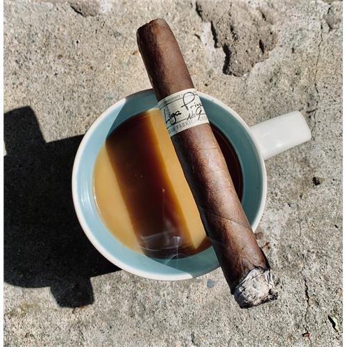 Liga Privada No. 9 Belicoso 6  * 52