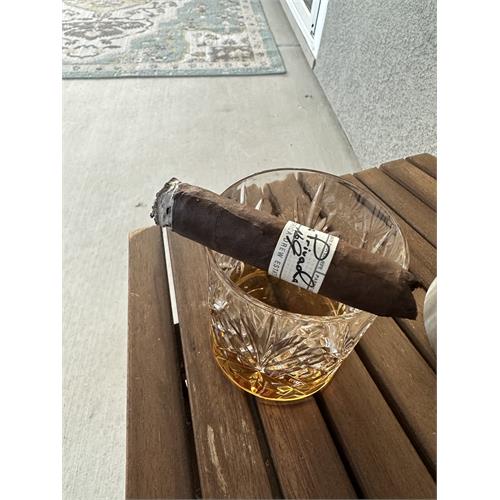 Liga Privada No. 9 Belicoso 6  * 52