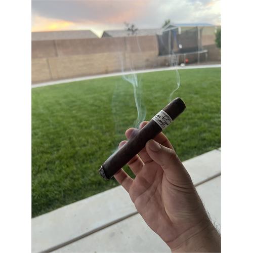 Liga Privada No. 9 Belicoso 6  * 52