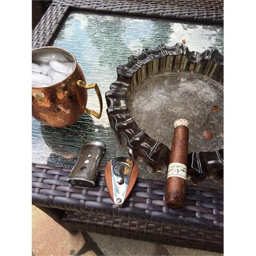 Liga Privada No. 9 Belicoso 6  * 52