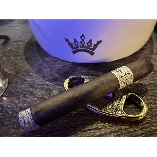 Liga Privada No. 9 Belicoso 6  * 52