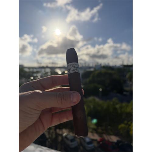 Liga Privada No. 9 Belicoso 6  * 52