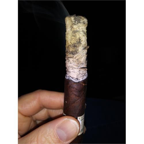 Liga Privada No. 9 Belicoso 6  * 52